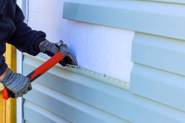Reliable Emergency Siding Repair contractor in Centereach, NY by Squared Siding