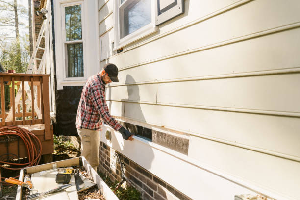 Top rated local Emergency Siding Repair specialists in Centereach, NY